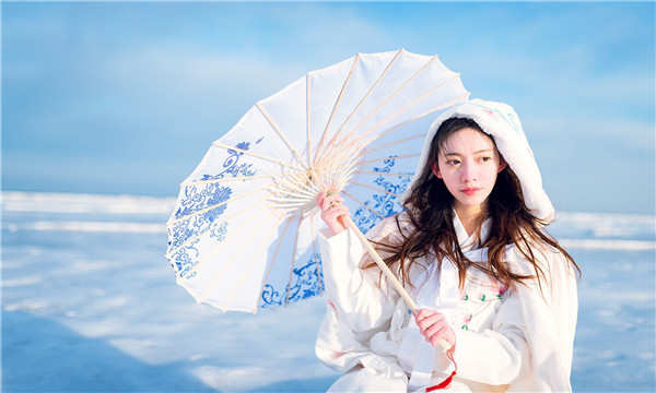 秀峰试管代怀生子多少钱一个？助孕之路的费用分析与方案选择